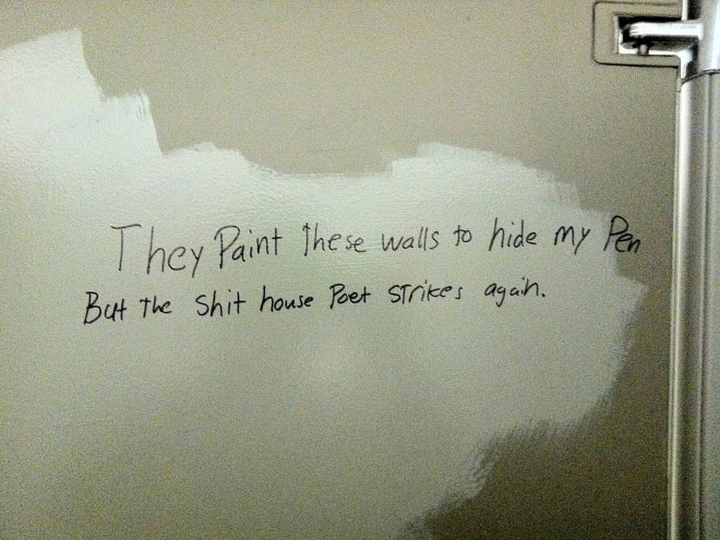 funny-toilet-graffiti-1